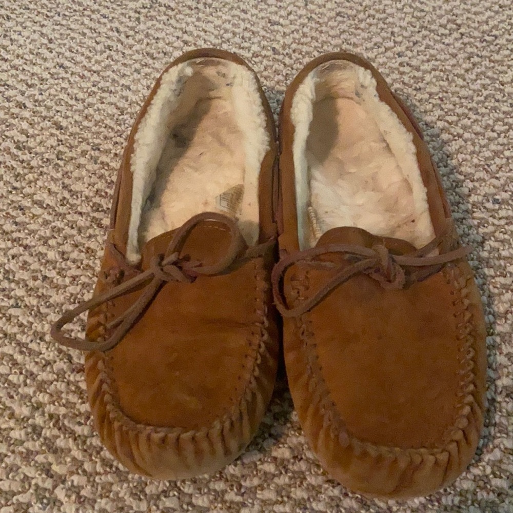 Ugg women’s slippers size 8